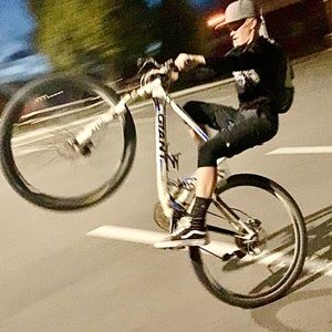 Meet your Posher, Ammon